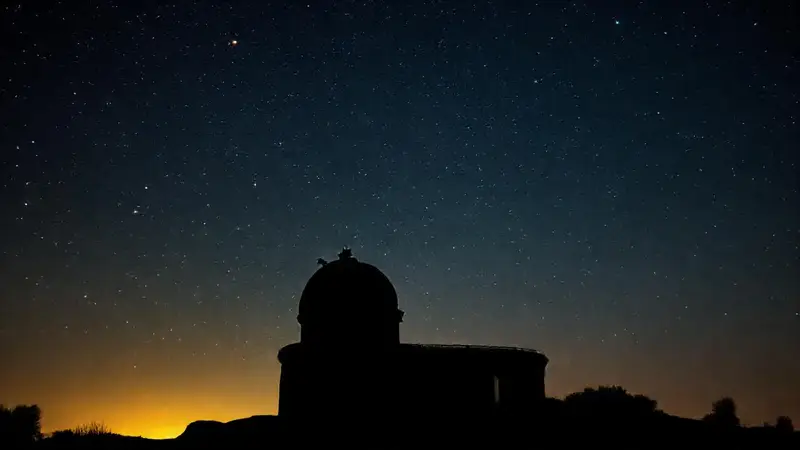 Cielo estrellado y observatorio en armonía