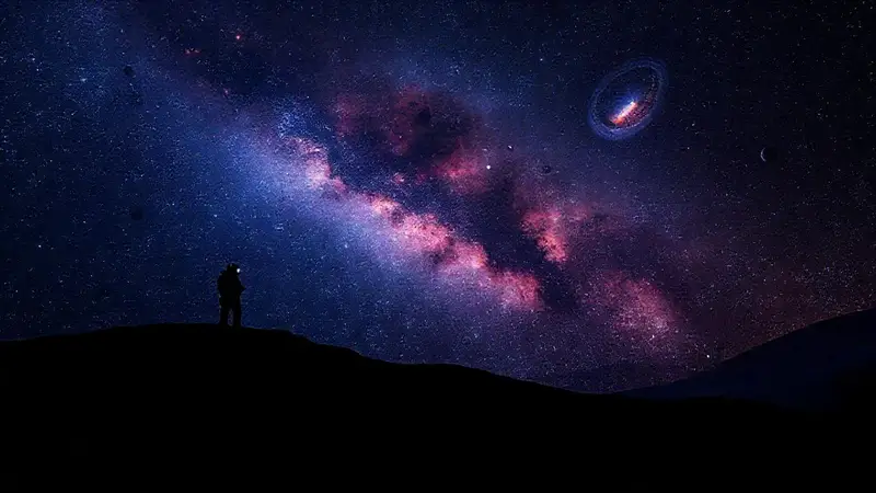 Astronauta solitario observa el vasto universo