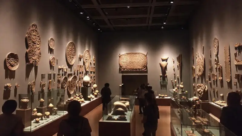Artefactos antiguos en un museo sorprendente