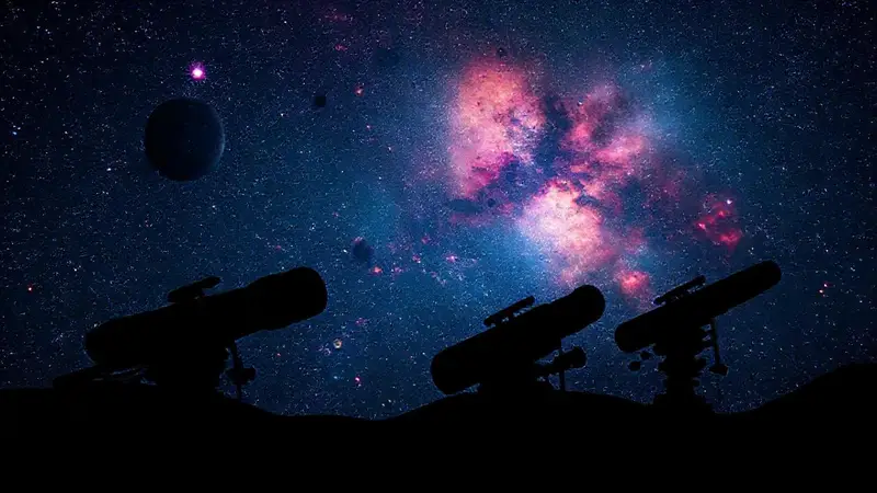 Estrella y nebulosas en un cosmos vibrante