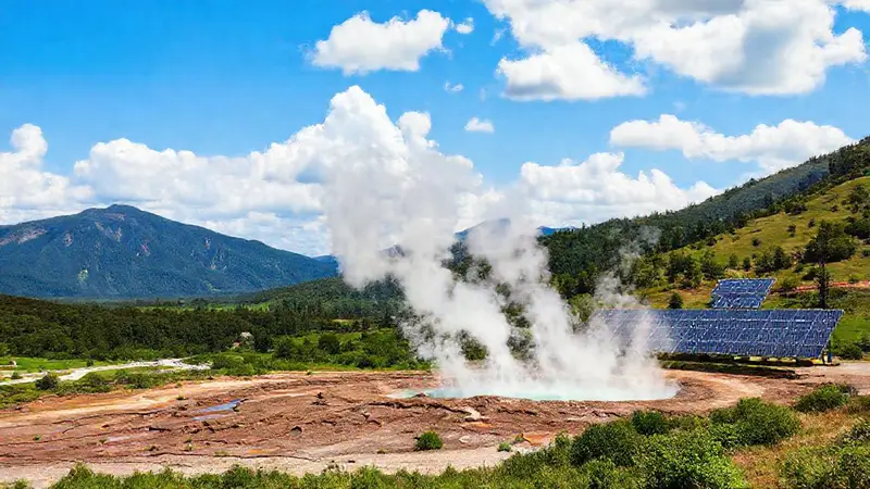 Planta geotérmica en un paisaje sostenible